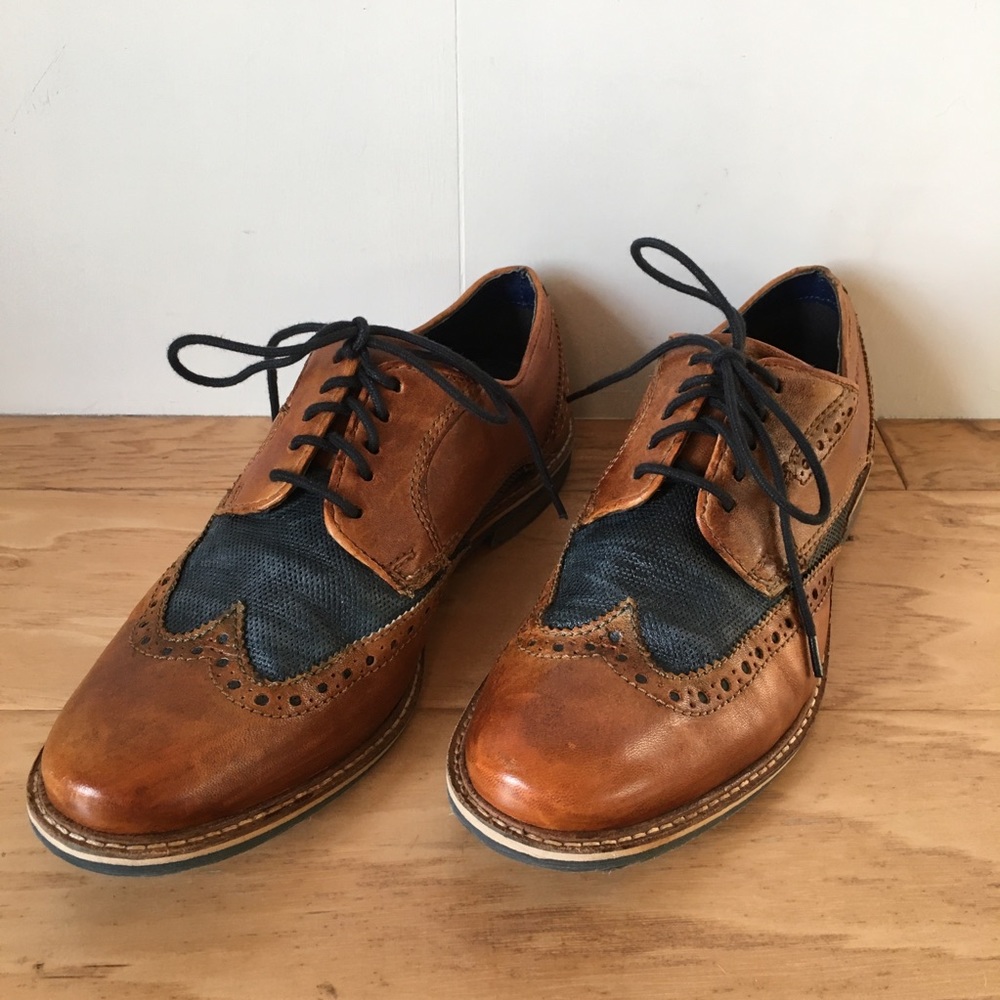 Bugatti Leather & Mesh Wing Tip Shoe size 42 or 8 1/2 Lace Up Tan Brown Navy